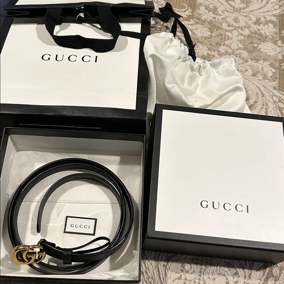 Authentic Gucci Black Leather Slim
GG Marmont Belt 409417 115/46 with Gift Box - Picture 6 of 11